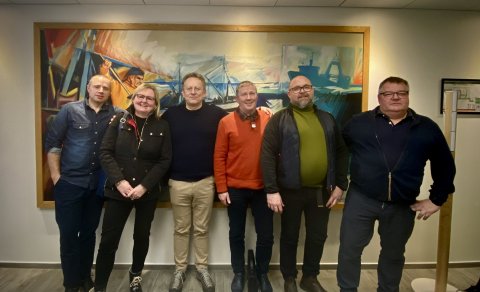 All are happy after signing the contract. From the left: Páll Birgir Jónsson, Svana Guðlaugsdóttir, …